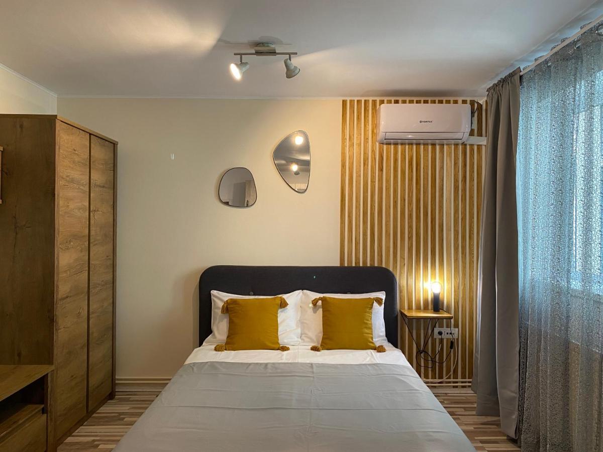 Urseni Studio Apartment ทิมิชัวรา ภายนอก รูปภาพ
