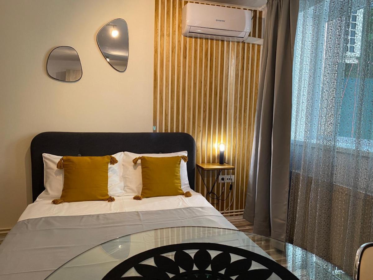 Urseni Studio Apartment ทิมิชัวรา ภายนอก รูปภาพ